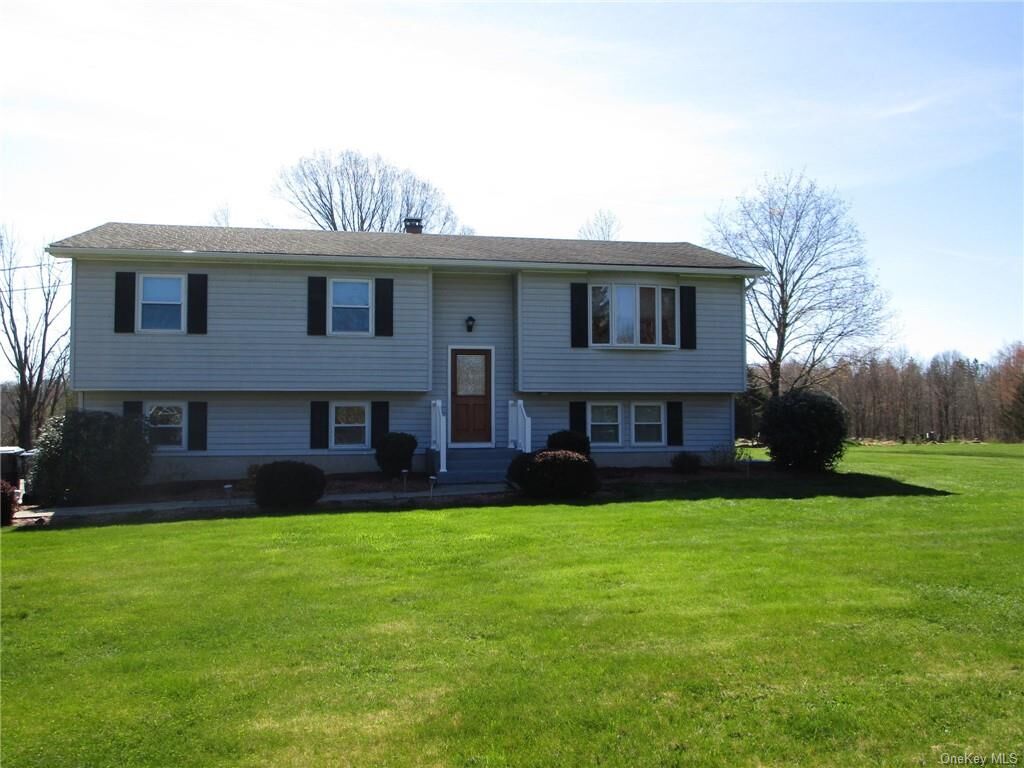 Property Photo:  66 Derby Road  NY 10940 