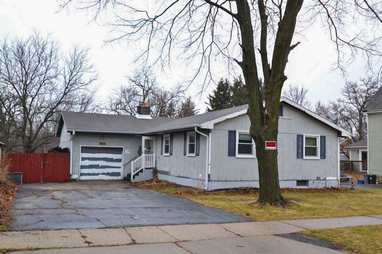 Property Photo: 316 S Main St WI 53115