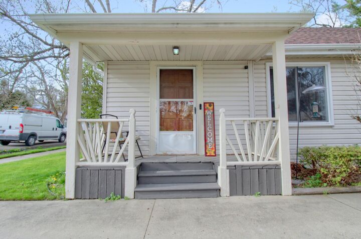 19200 Negaunee  Redford MI 48240 photo