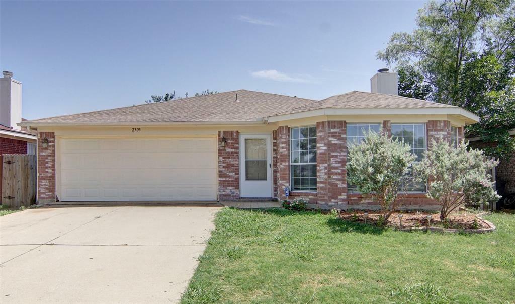 Property Photo:  2309 Kelton Street  TX 76133 