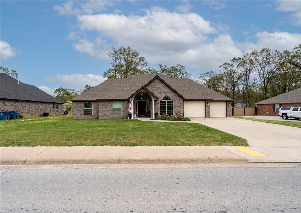 Property Photo:  608 Pioneer Lane  AR 72734 