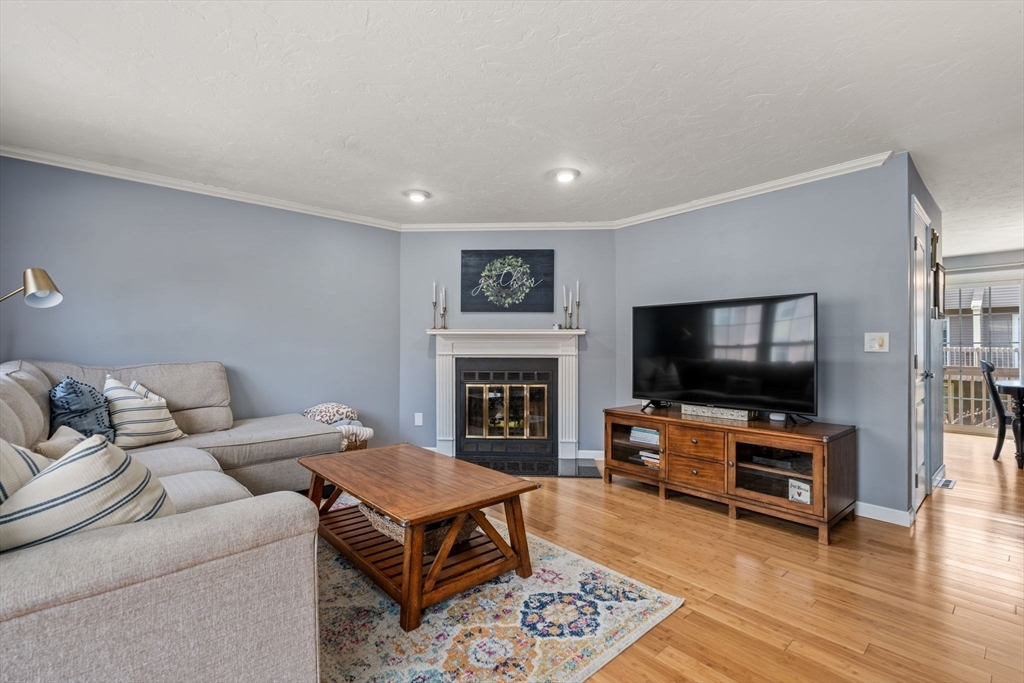 Property Photo:  133 Heritage Dr 133  MA 01876 