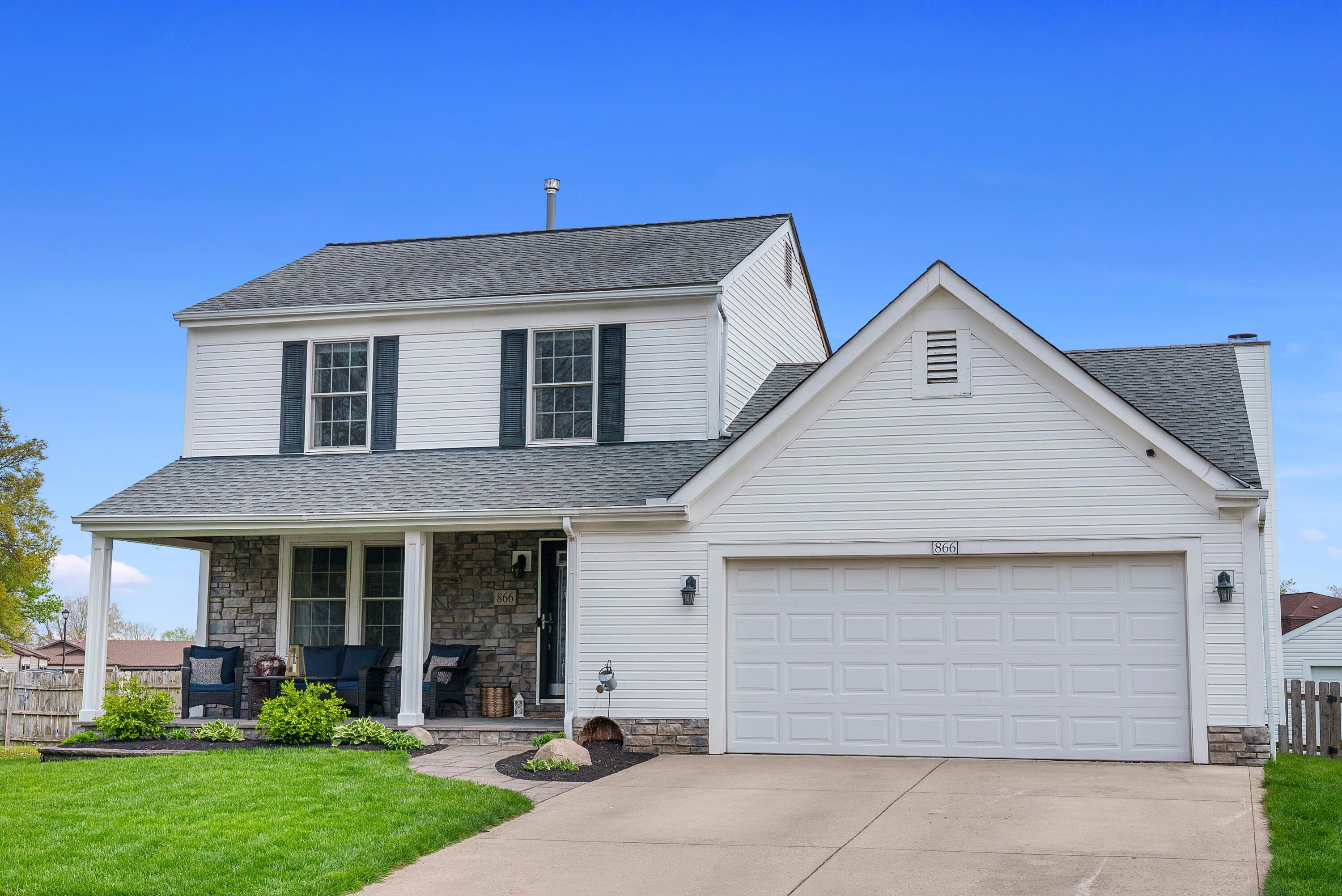 Property Photo: 866 Chesterview Court OH 43119