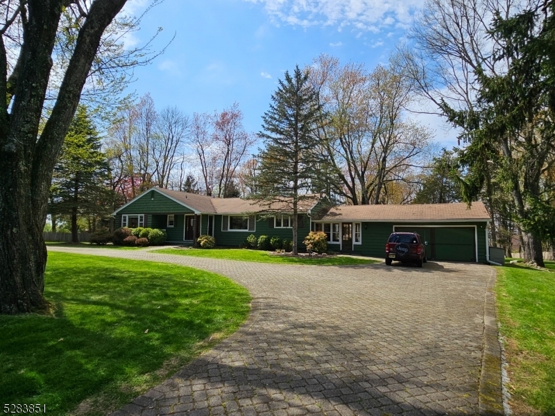 Property Photo: 38 Fox Ridge Rd NJ 07871