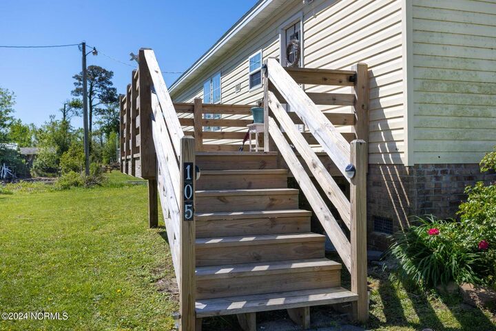 Property Photo:  105 Poplar Cove Road  NC 27965 