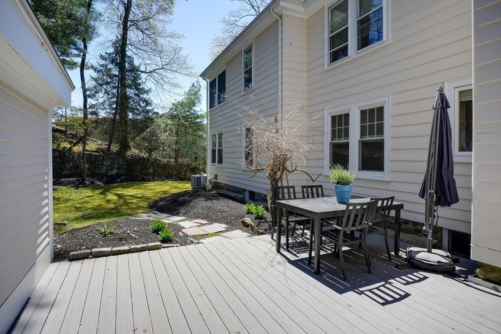 Property Photo:  20 Hillside Ave 20  MA 01890 