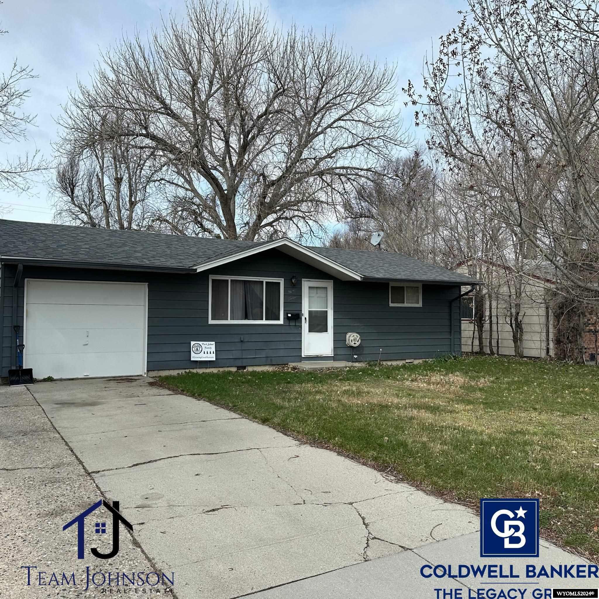 Property Photo: 1514 Kearney Avenue WY 82604