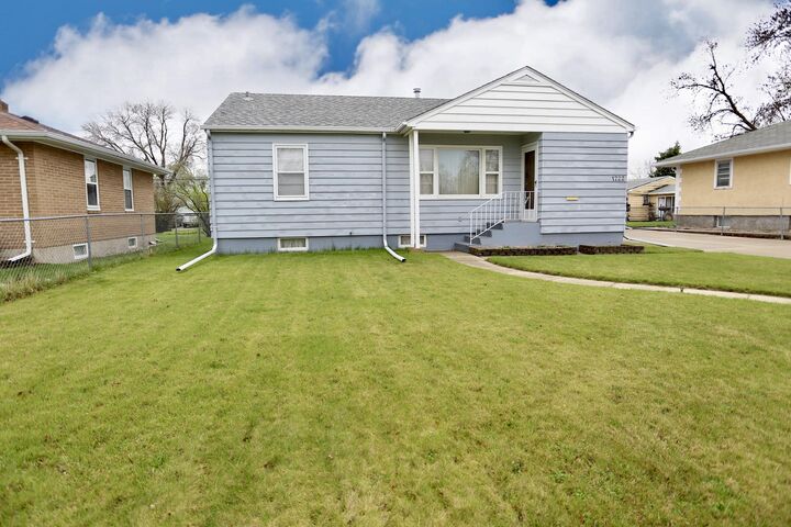 Property Photo:  1722 S 3rd St  SD 57401 