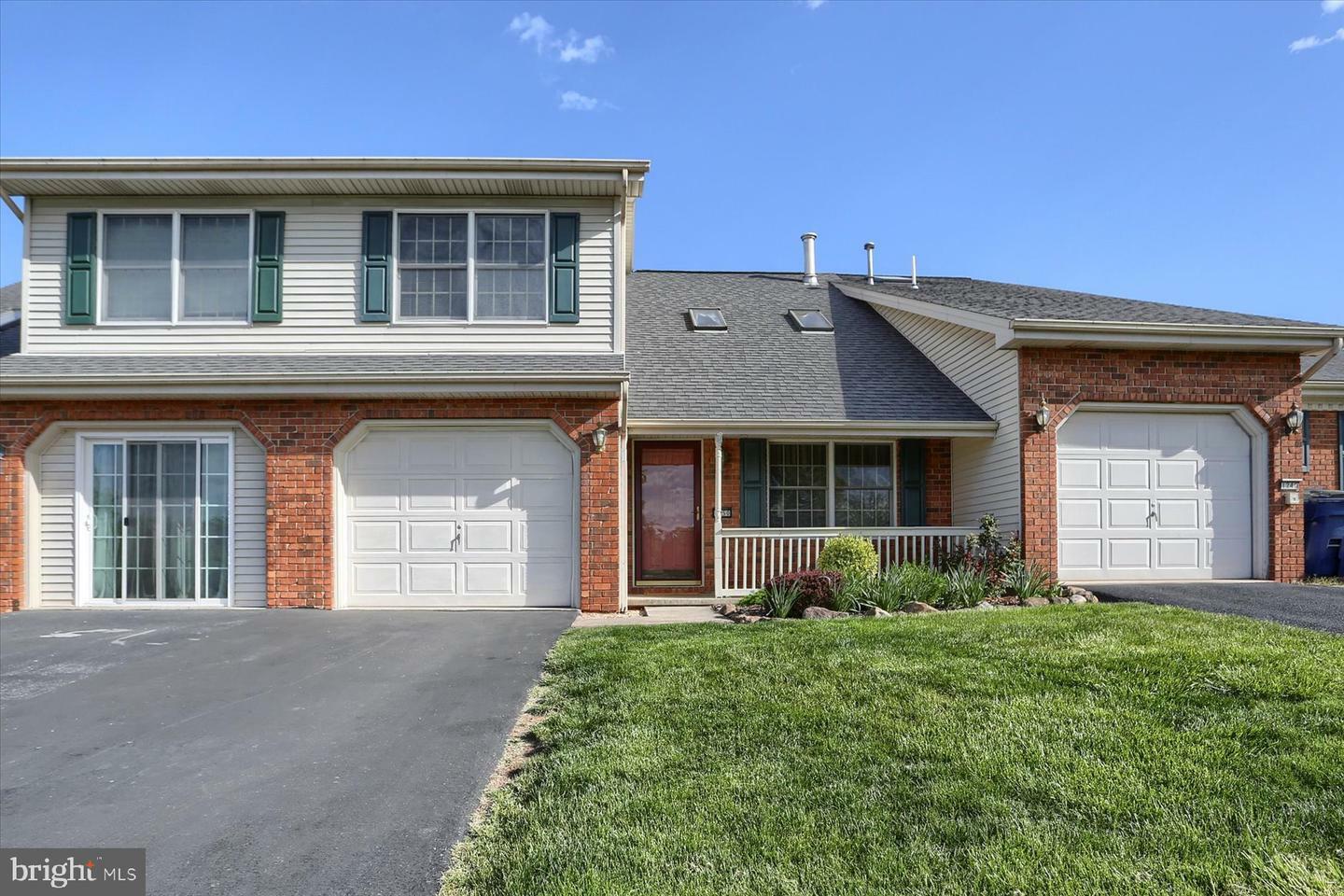 1250 Woodridge Drive  Middletown PA 17057 photo