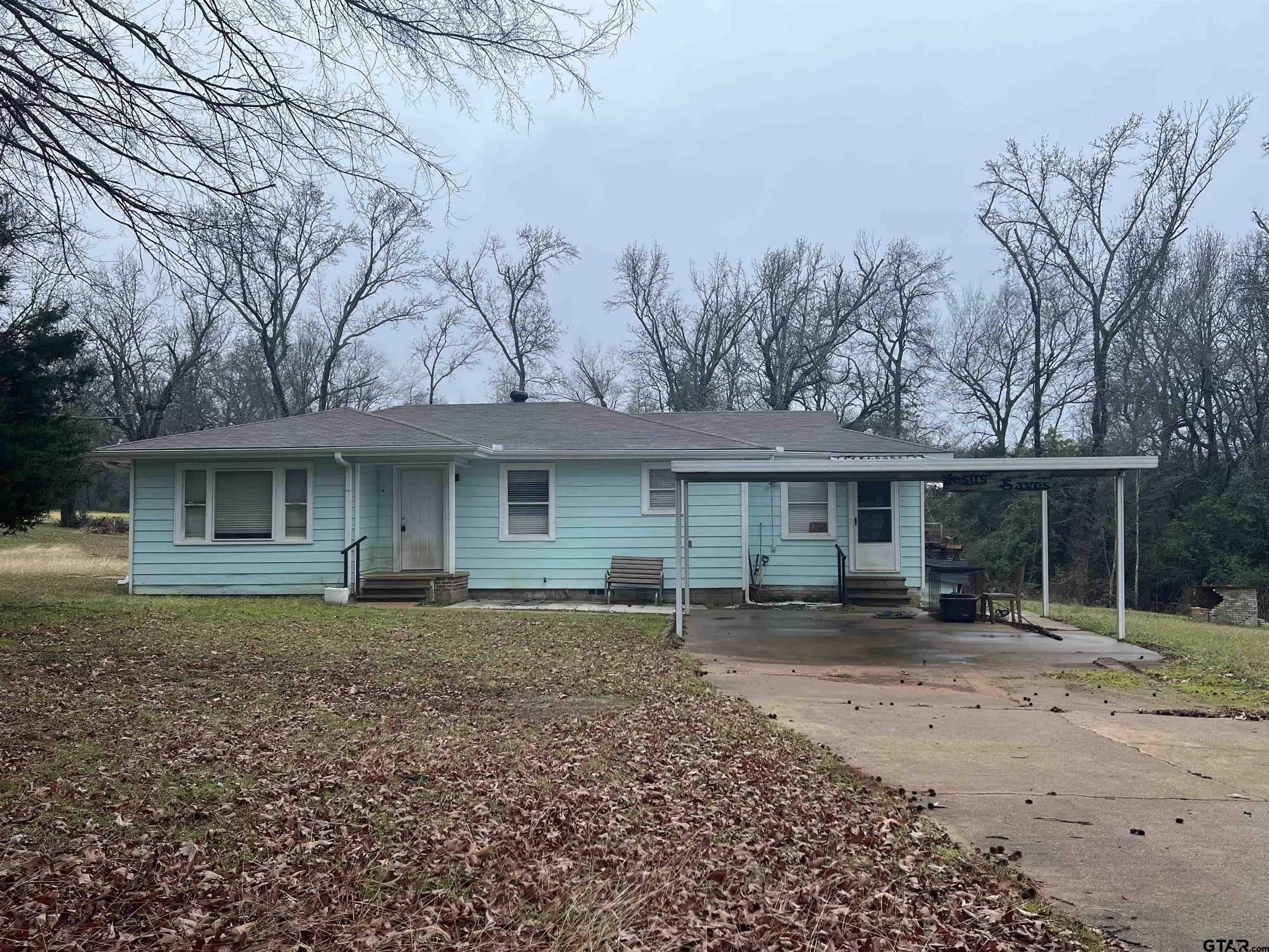 Property Photo:  805 W Cr 313  TX 75706 