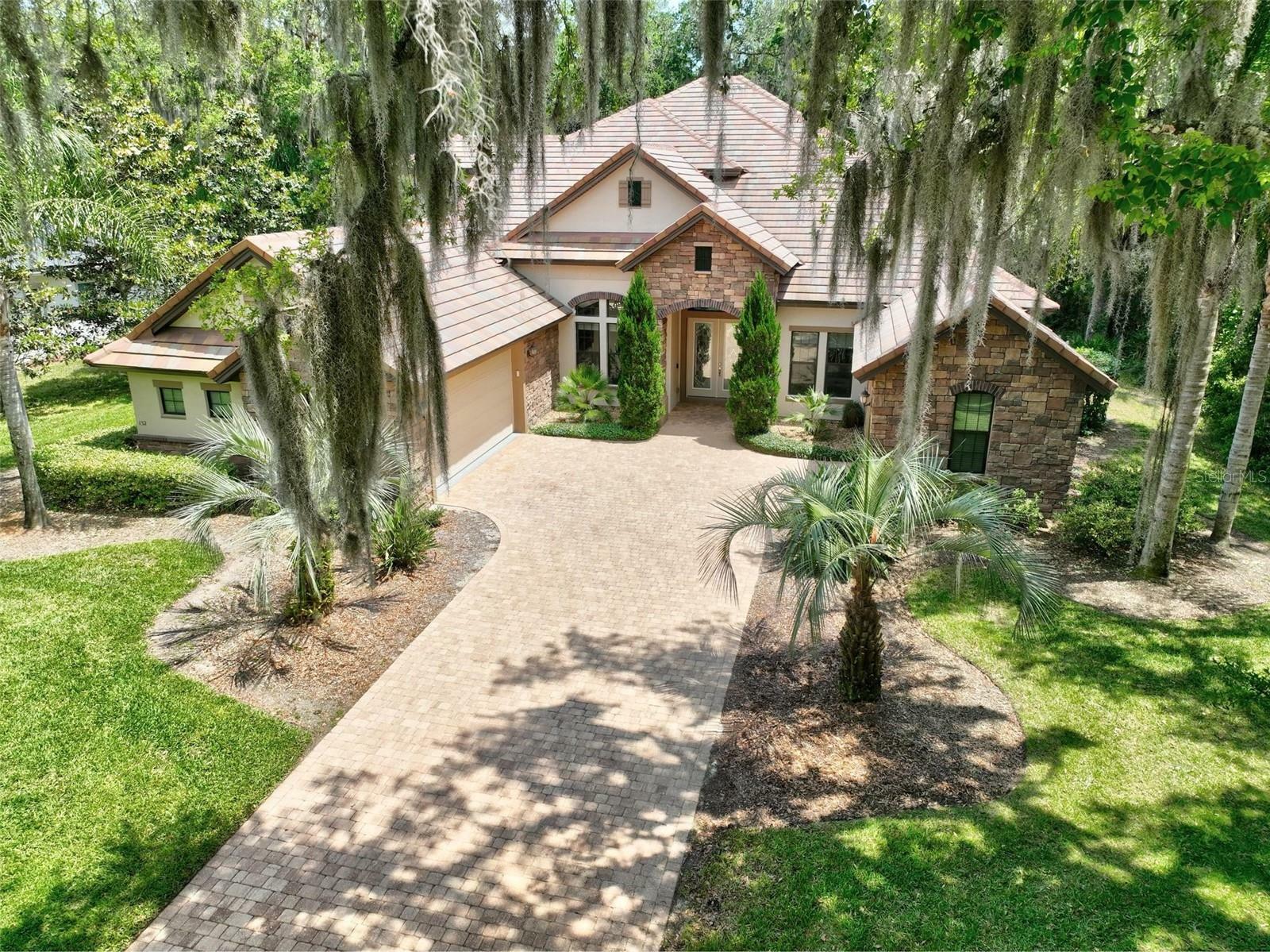 Property Photo:  132 Willow Oak Way  FL 32137 