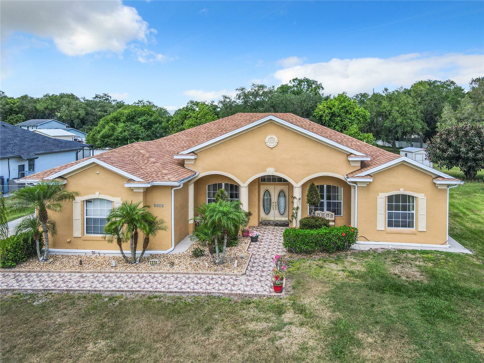 Property Photo:  1114 Mairi Court  FL 34744 