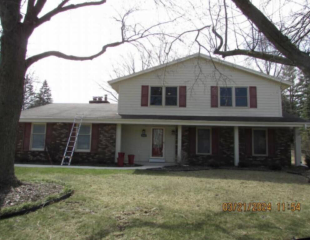 Property Photo:  2523 W Margaretta Ct  WI 53209 
