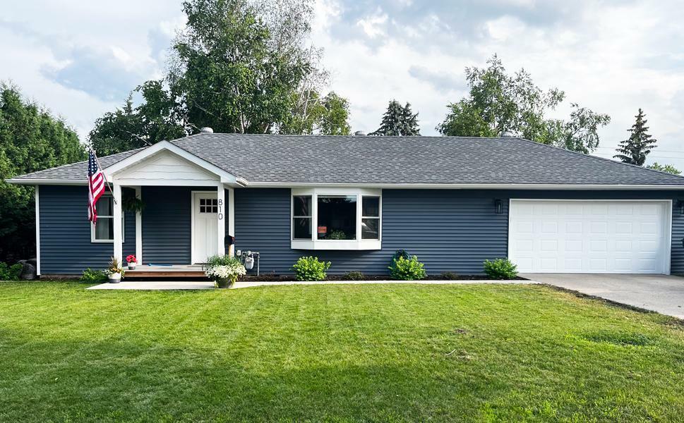 Property Photo: 810 E Channing Avenue MN 56537