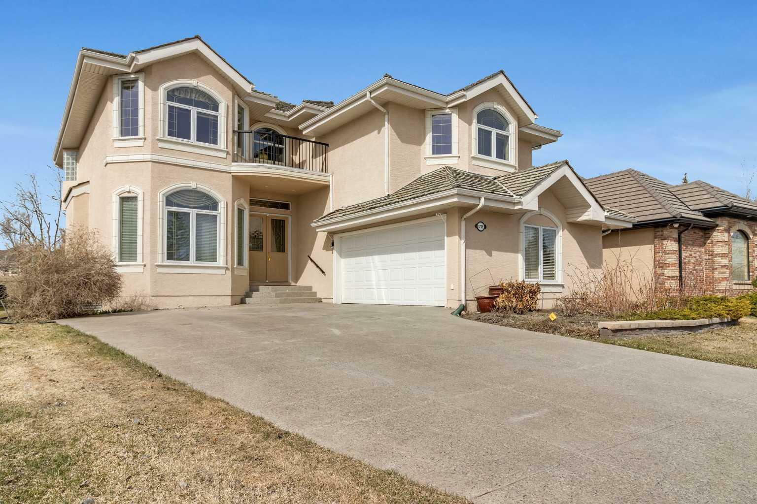 Property Photo:  1712 Evergreen Drive SW  AB T2Y 3R2 