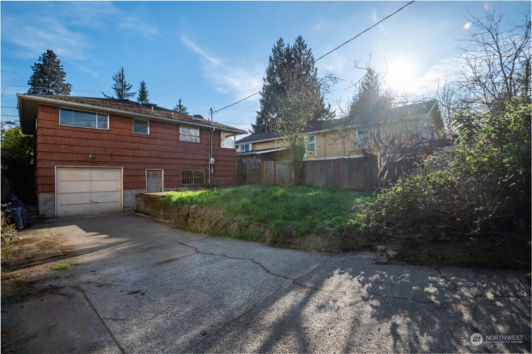 Property Photo:  5226 S Mayflower St  WA 98118 