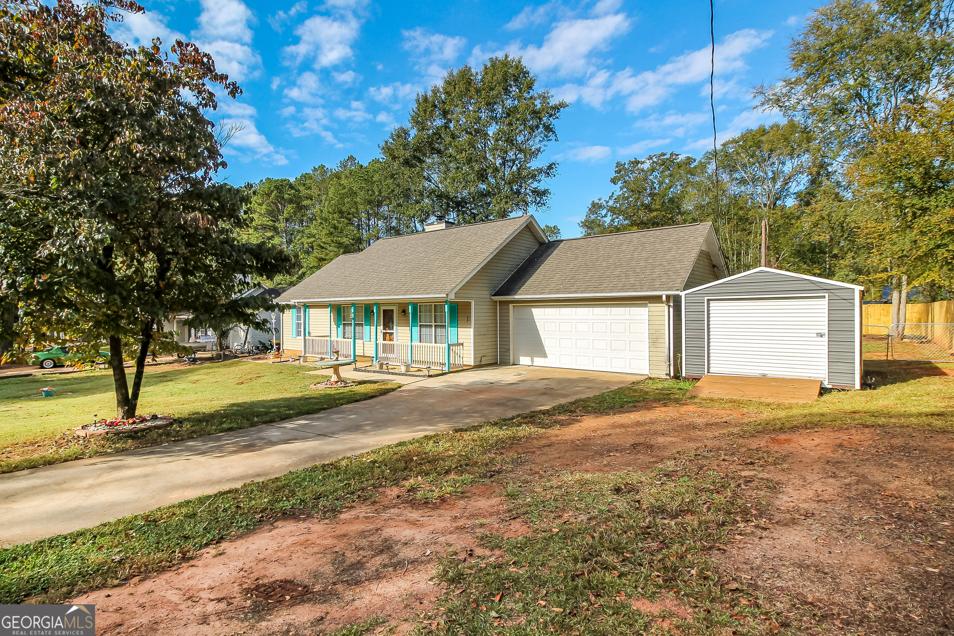 Property Photo:  115 Starlake Drive  GA 30233 