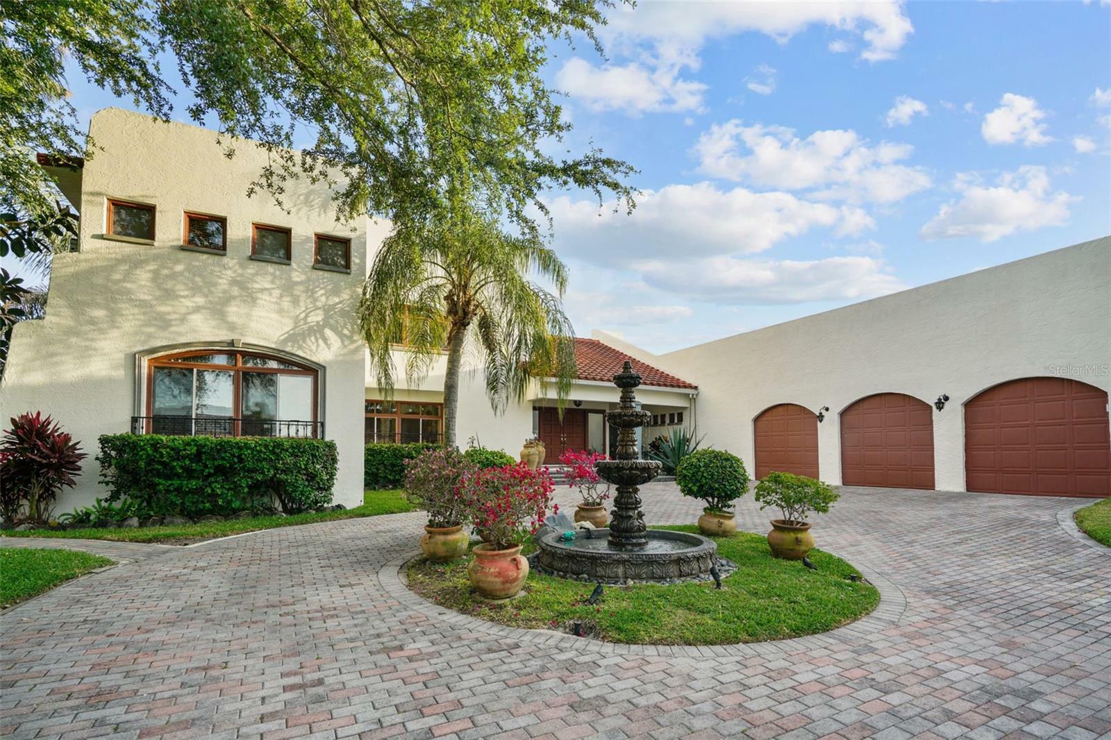 Property Photo:  7306 Pelican Island Drive  FL 33634 