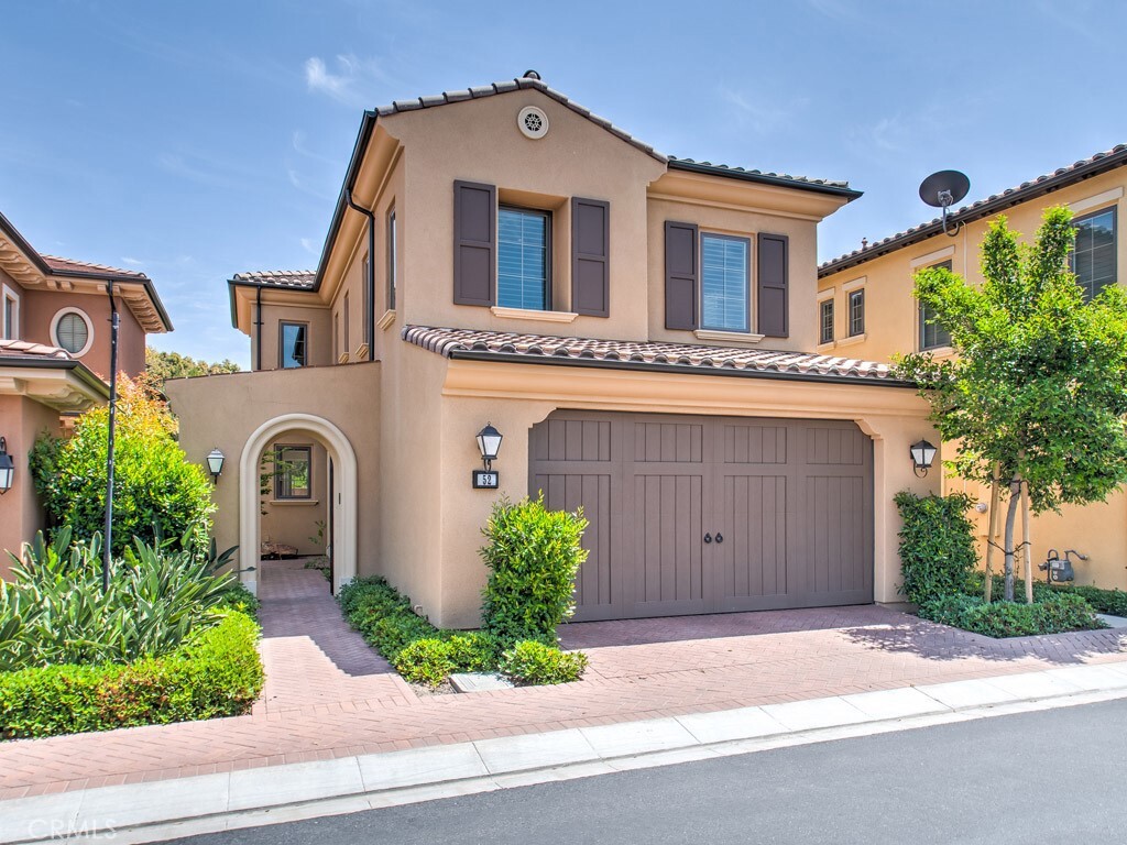Property Photo: 52 Outlaw CA 92602