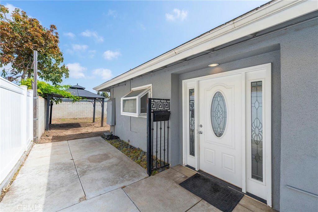 Property Photo:  846 W Elberon Avenue  CA 90731 