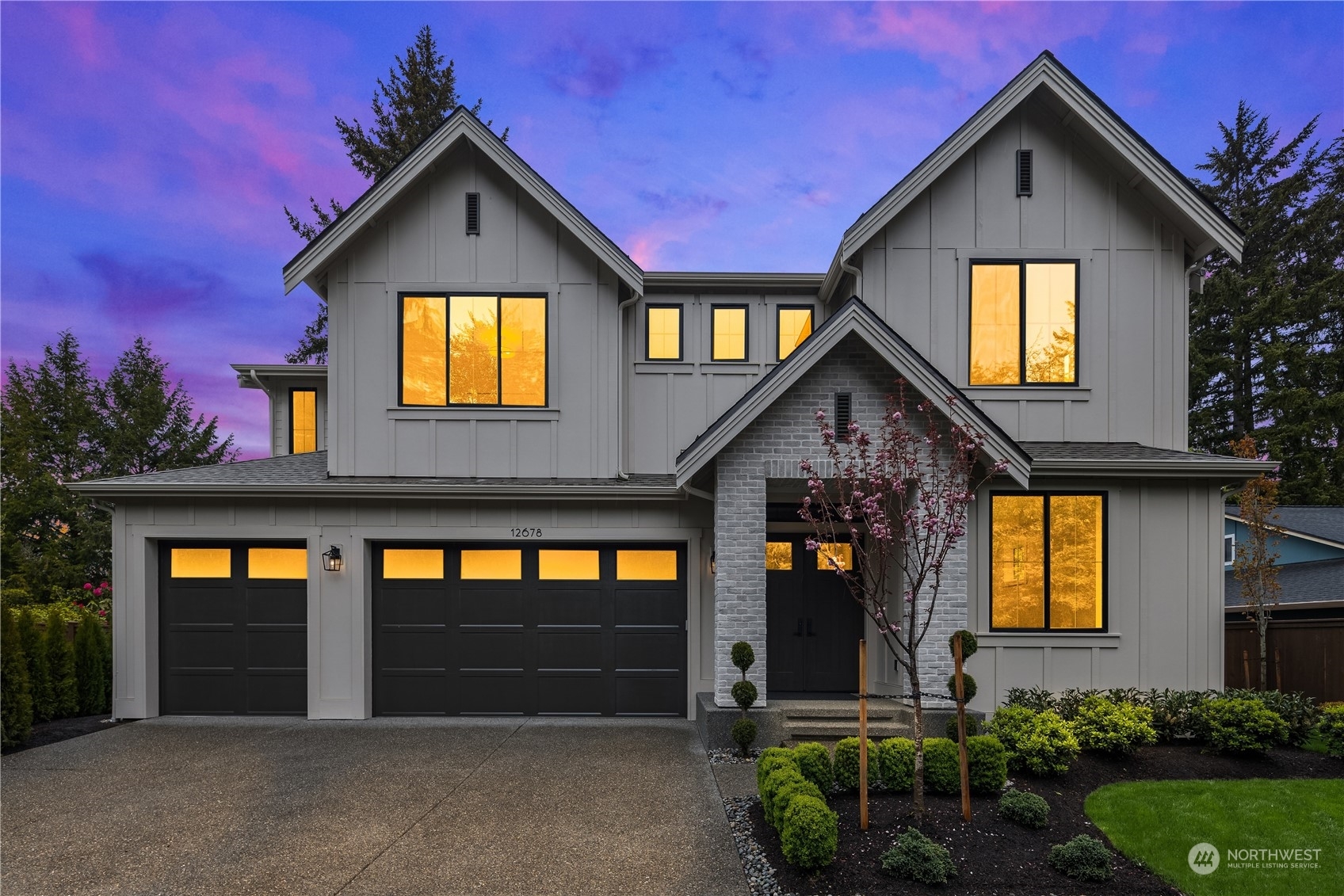 Property Photo: 12678 NE 5th Court WA 98005