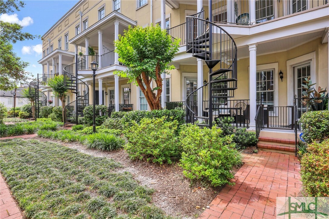 Property Photo: 312 W Jones Street GA 31401