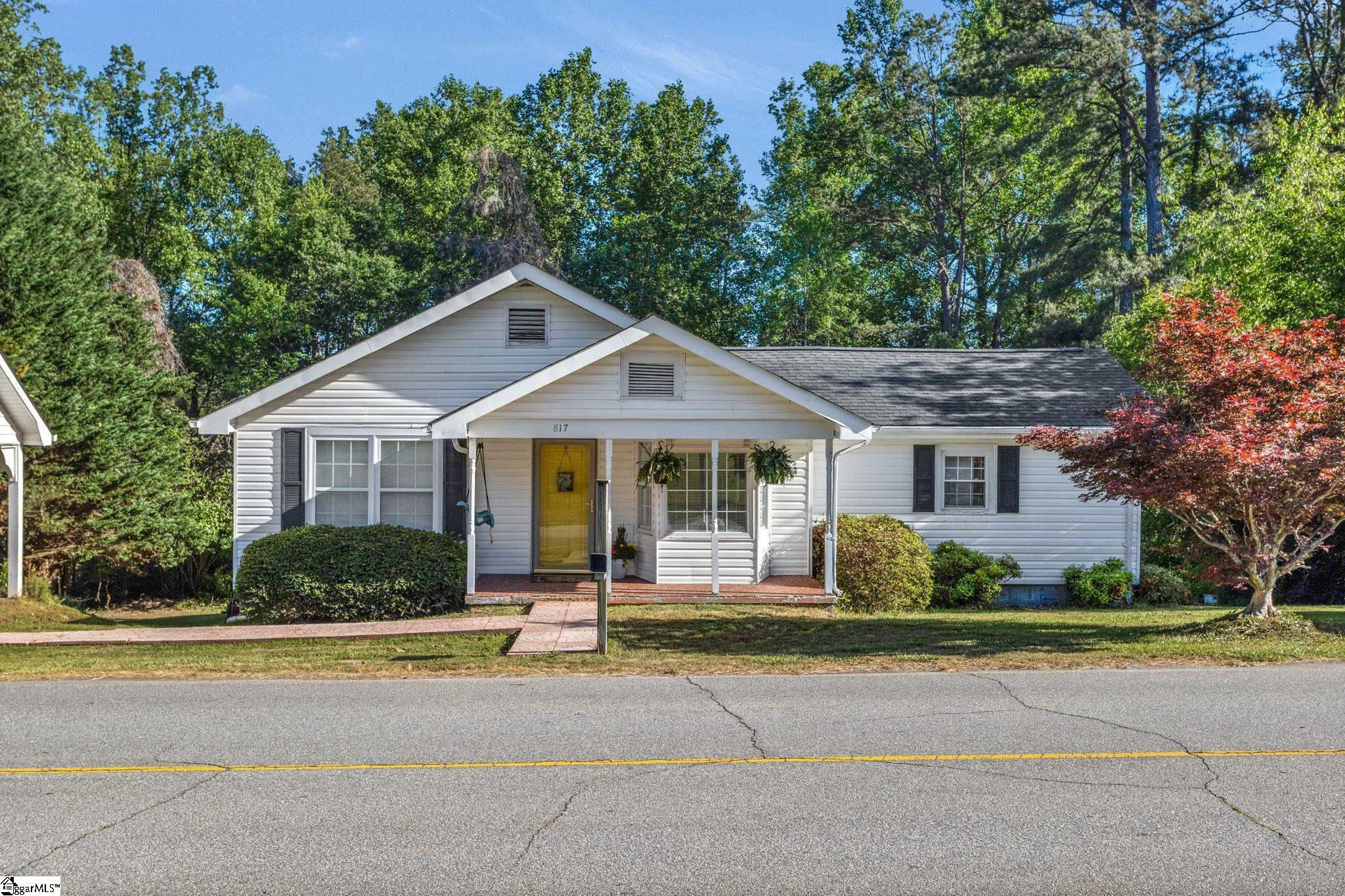 Property Photo: 817 Railroad Street SC 29671