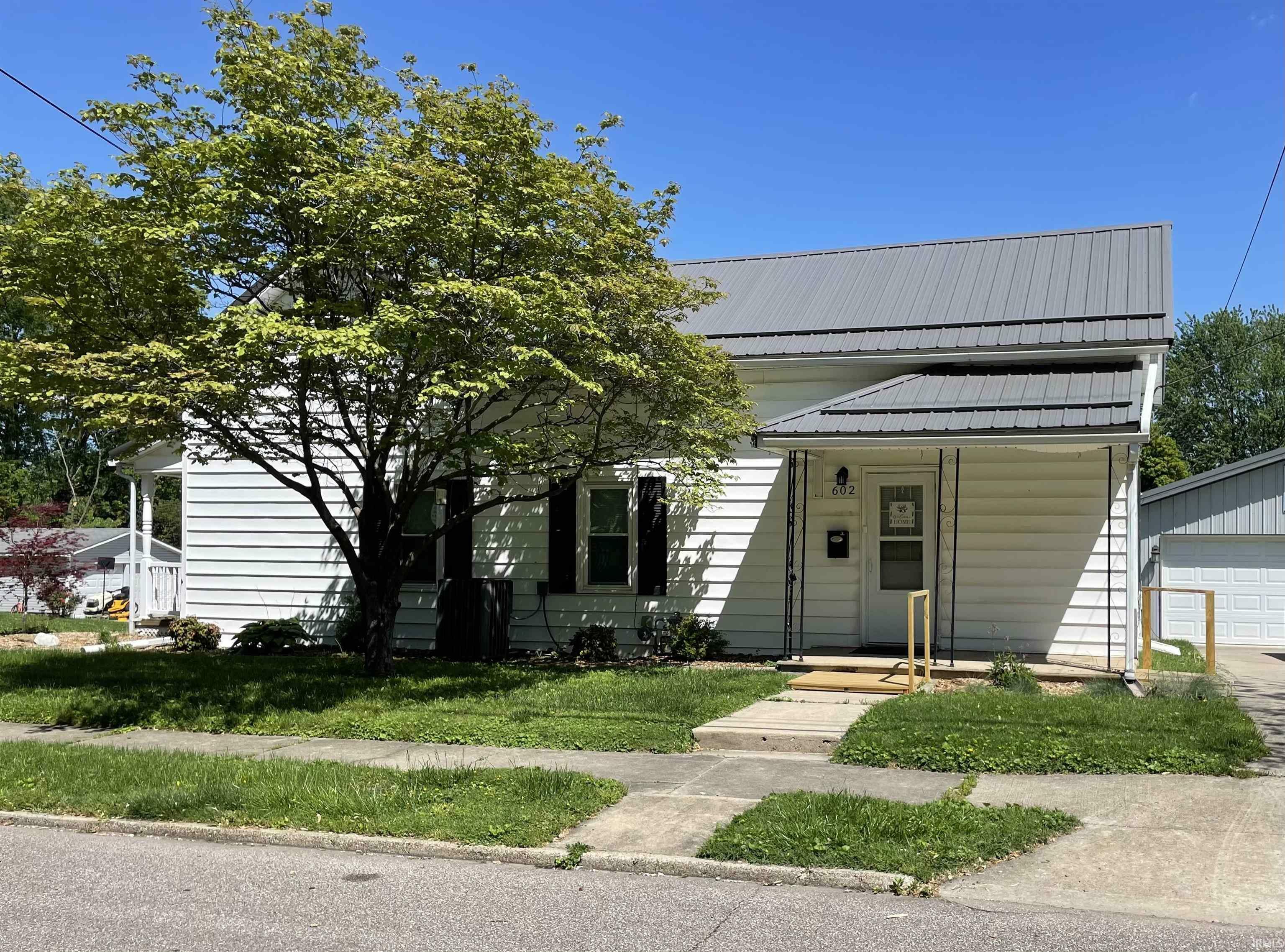 Property Photo:  602 S Hall Street  IN 47670 