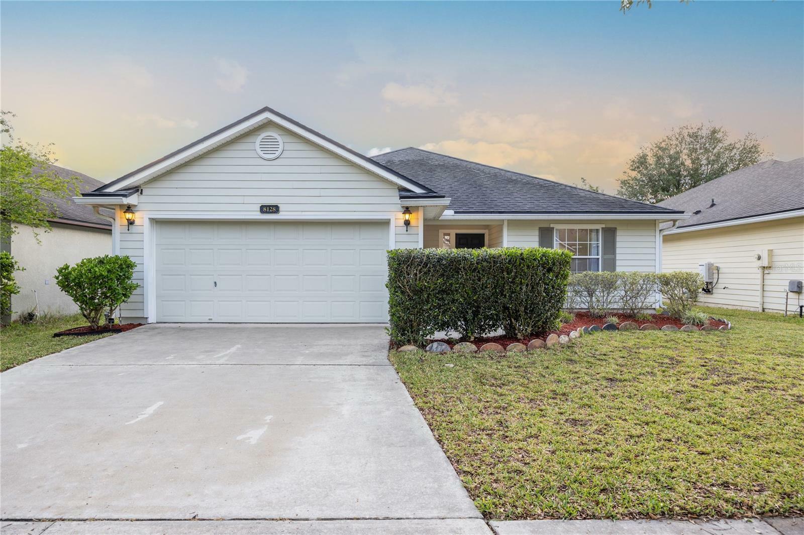 Property Photo: 8128 NW 51st Street FL 32653
