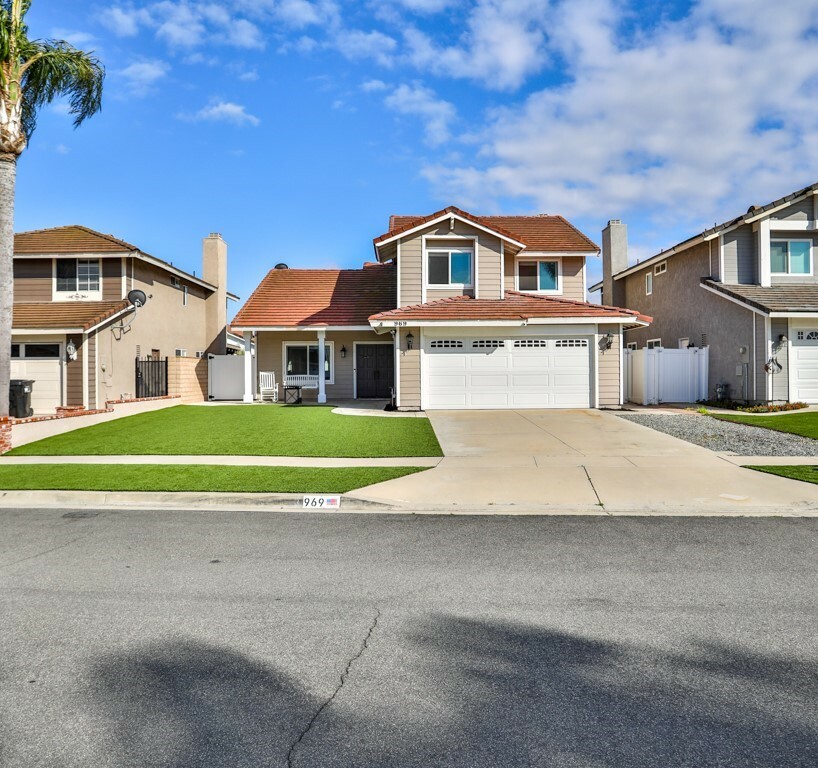 Property Photo:  969 Hedges Drive  CA 92878 