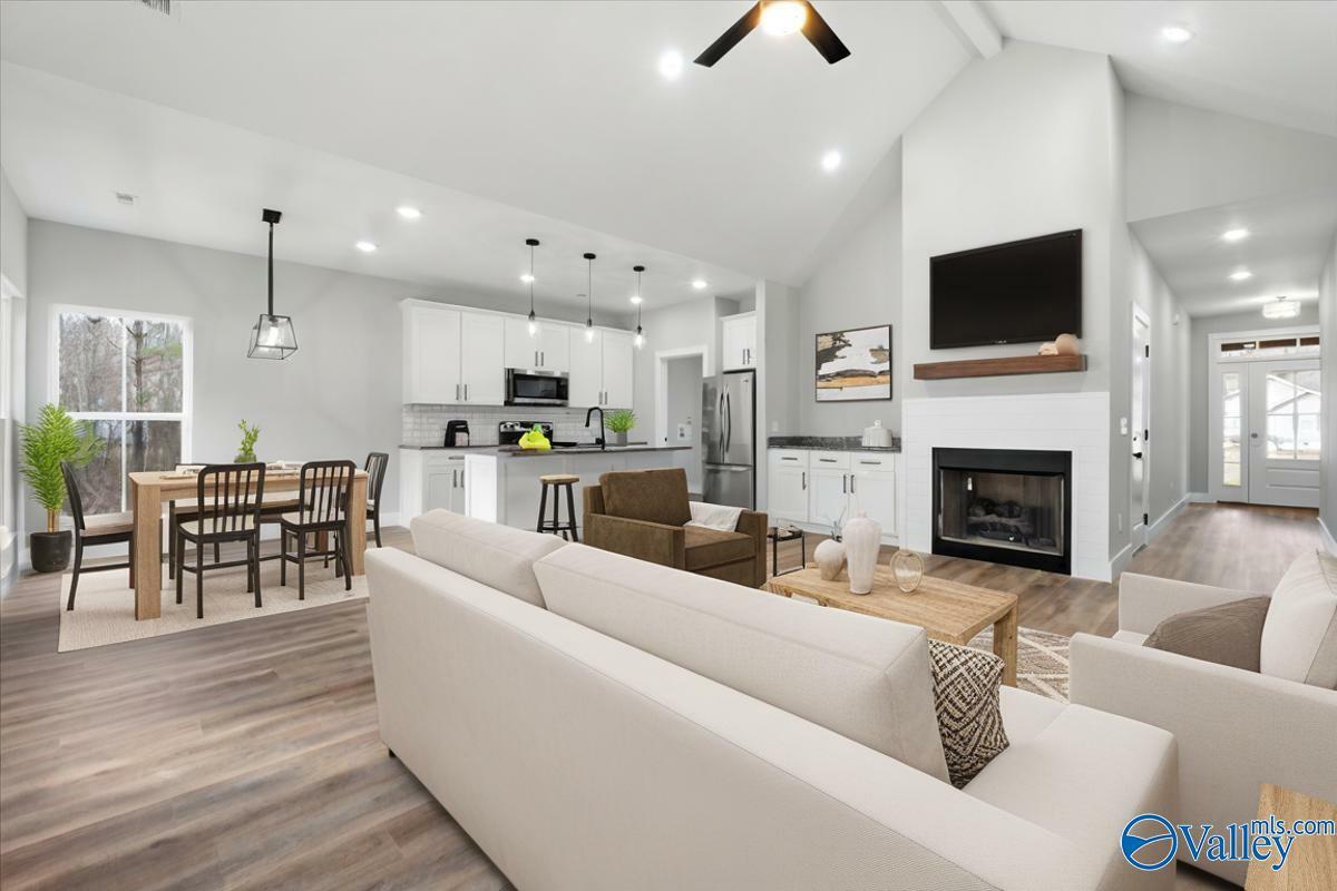 Property Photo: 714 Forrest Avenue AL 35768