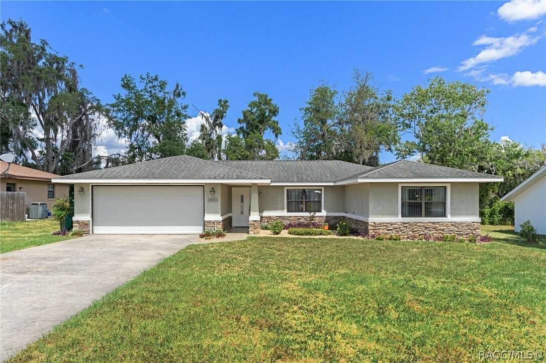 Property Photo:  1114 Trailridge Avenue  FL 34453 