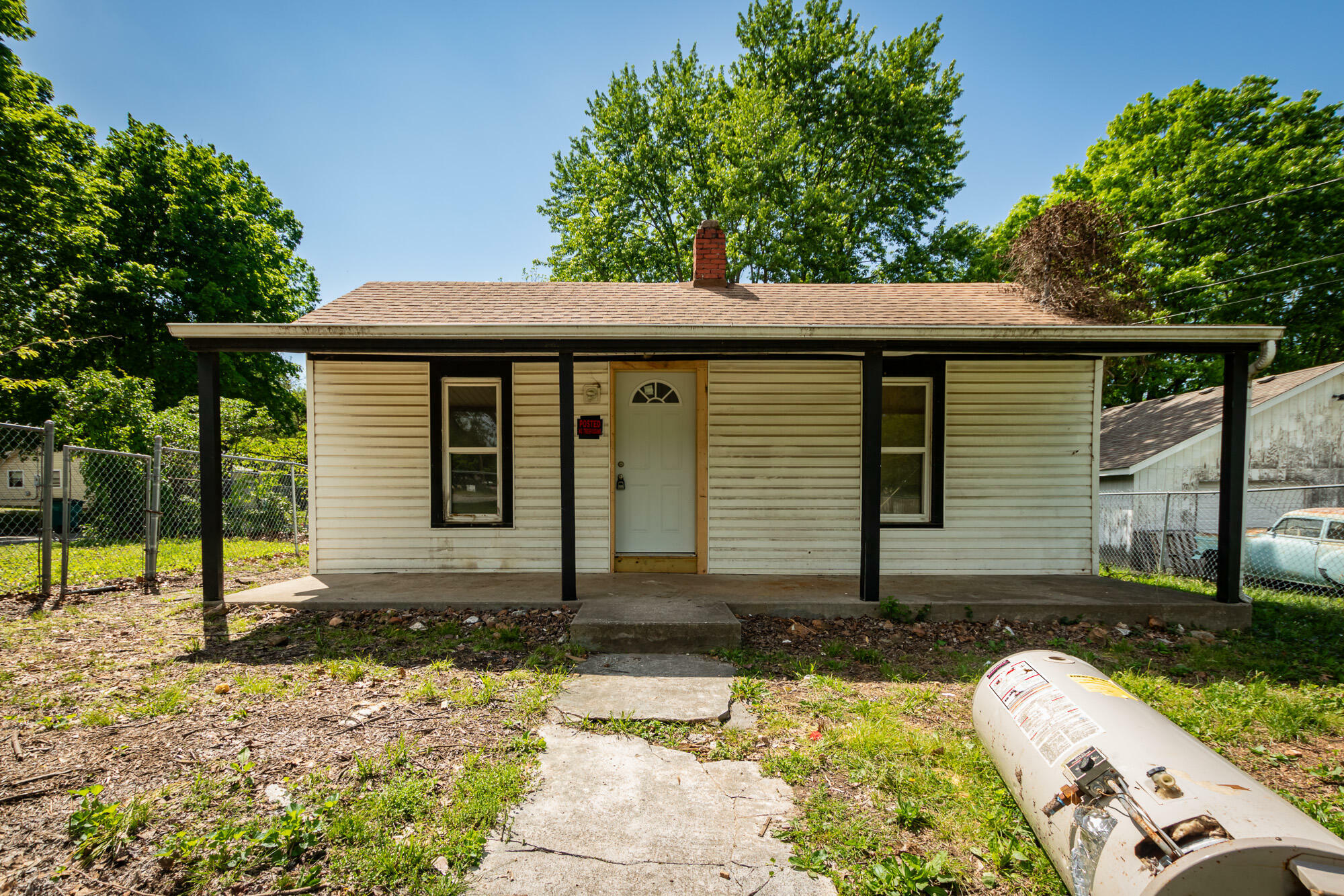 Property Photo:  2041 N Albertha Avenue  MO 65803 