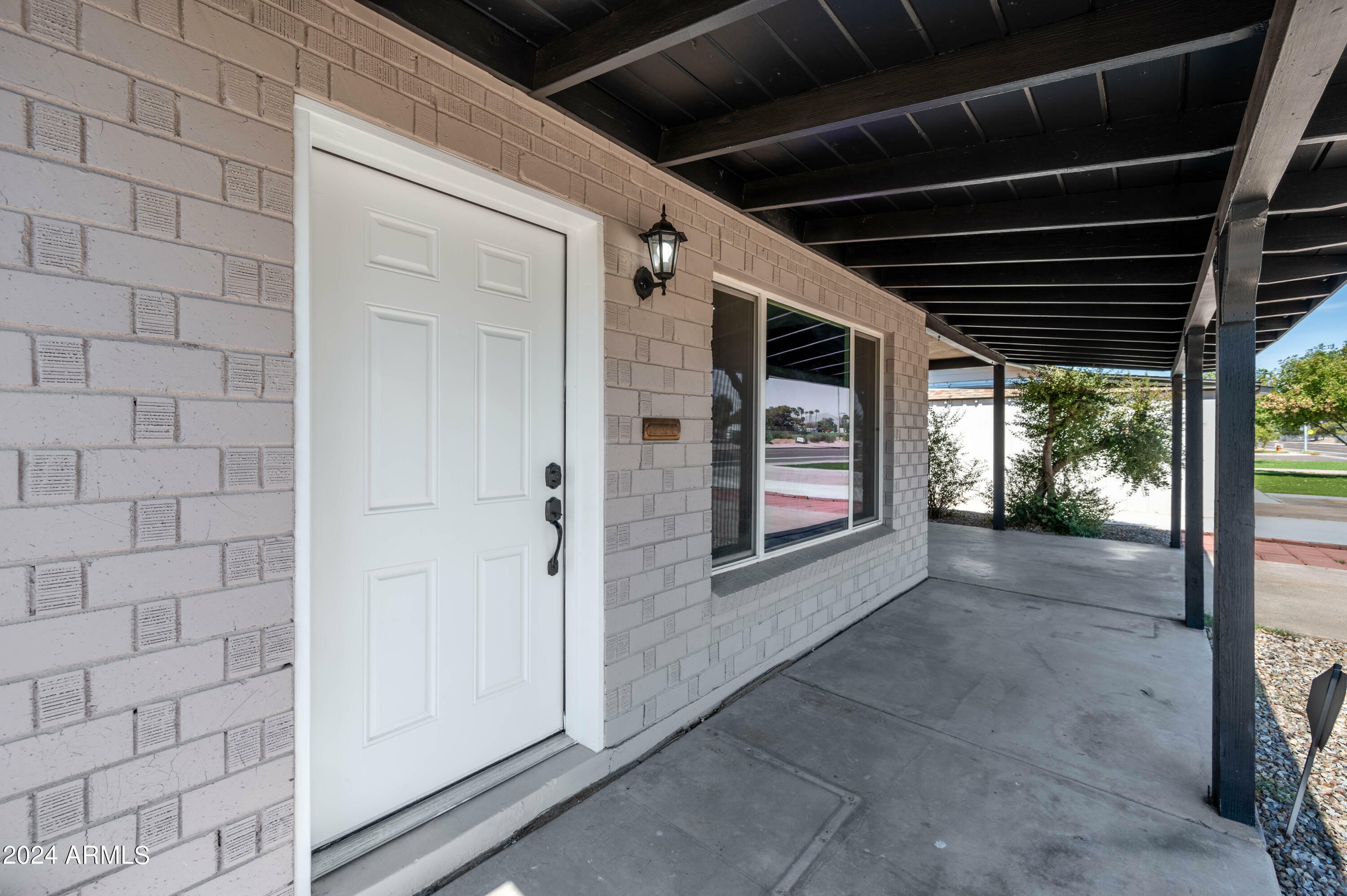 Property Photo:  2024 N Miller Road  AZ 85257 