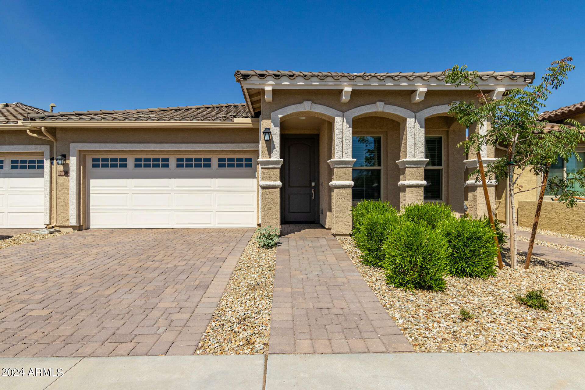 Property Photo:  17156 W Fallen Leaf Lane  AZ 85387 