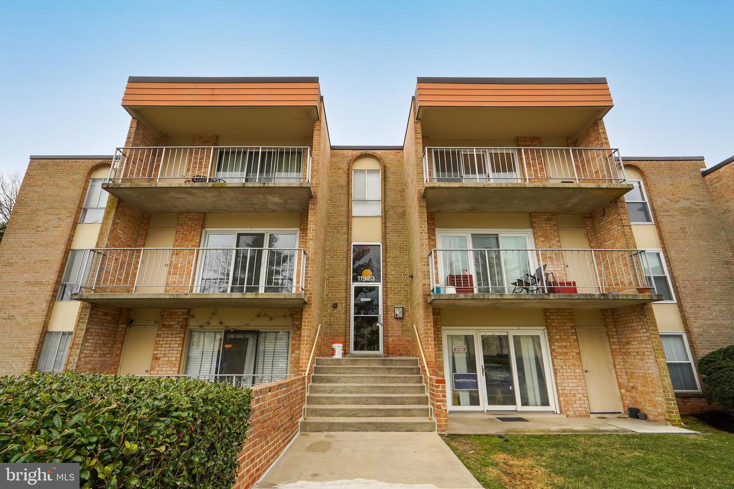 Property Photo:  11923 Parklawn Drive 303  MD 20852 