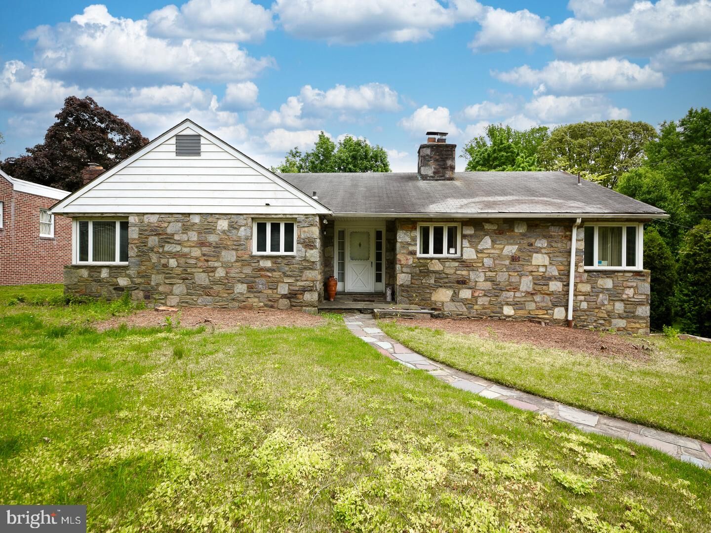 Property Photo:  1011 Huntingdon Pike  PA 19006 