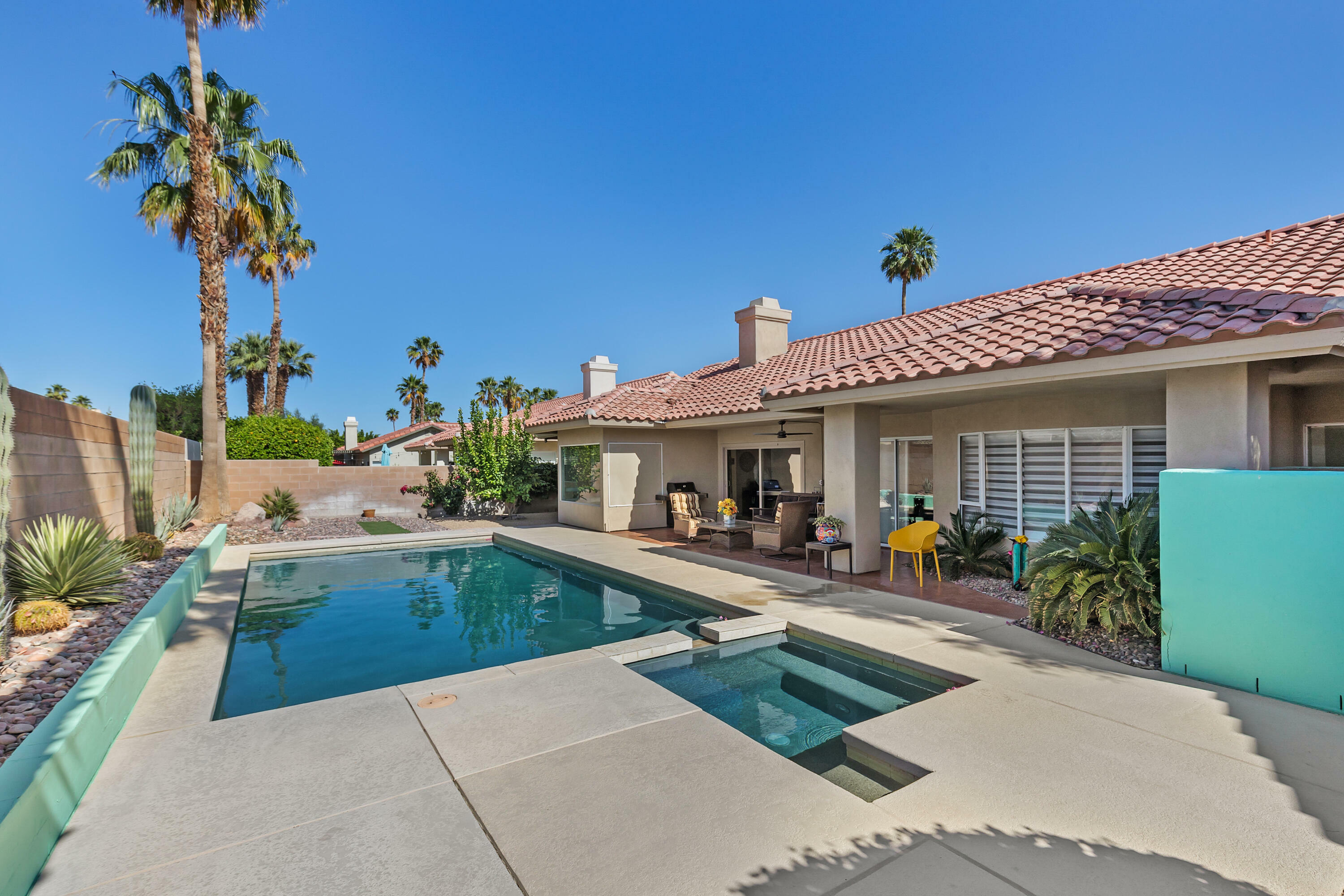 Property Photo:  77572 Carinda Court  CA 92211 