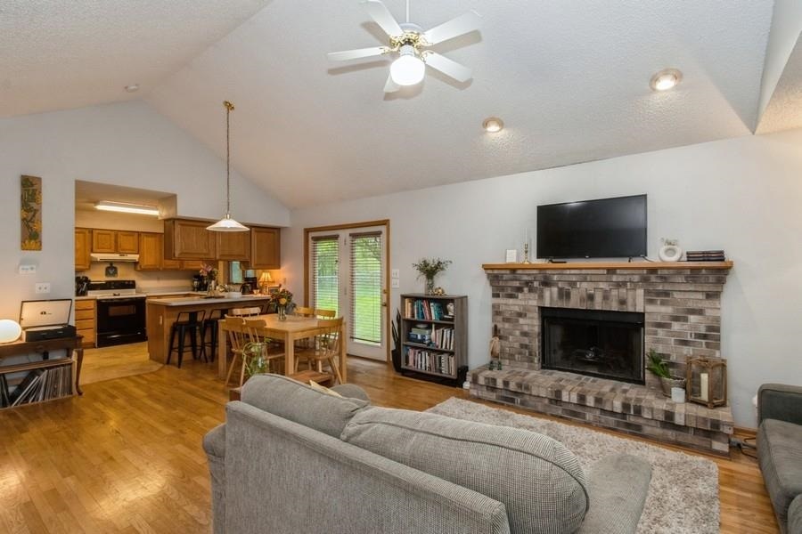Property Photo:  1937 Plaen View Dr  IA 52246 