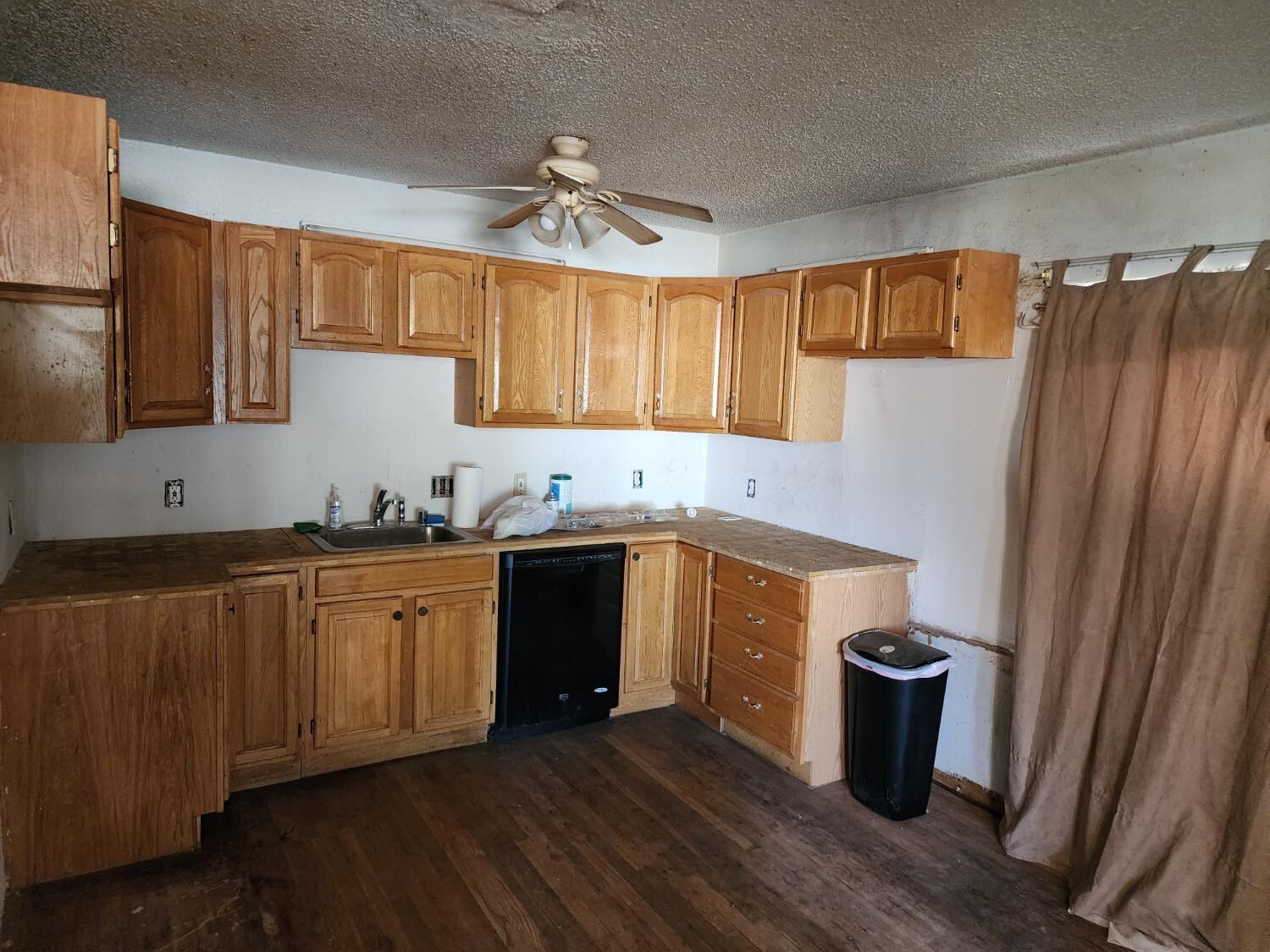 Property Photo: 230 S 11th Street TX 79364