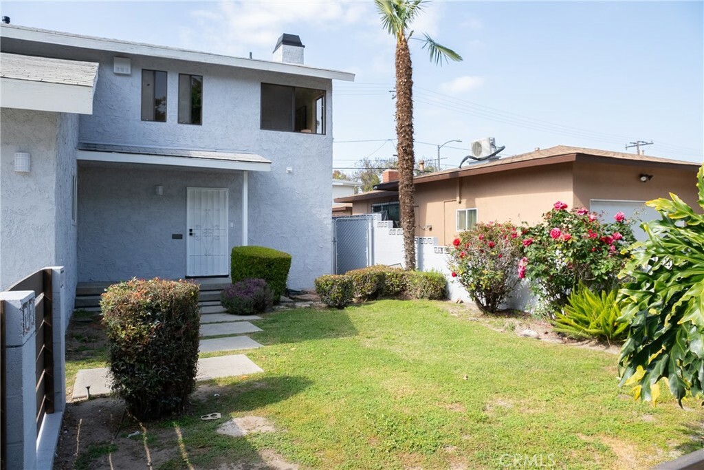 Property Photo:  111 W Bort Street  CA 90805 