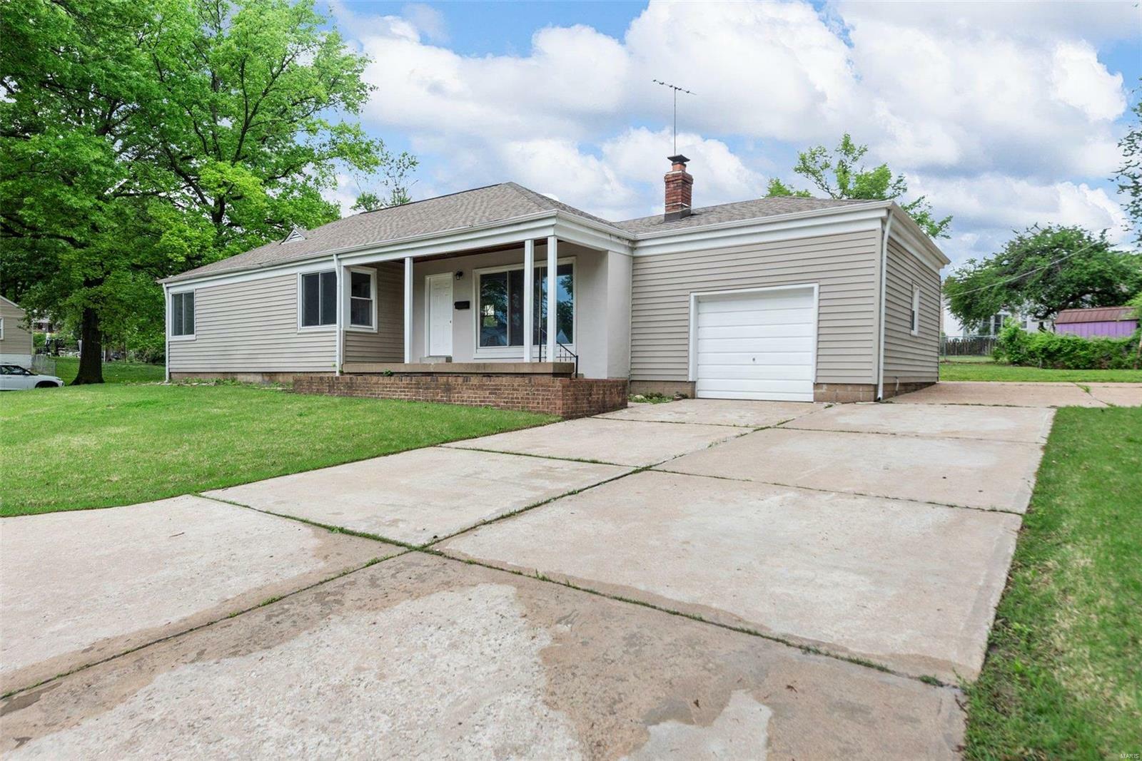 Property Photo:  7675 Horatio Drive  MO 63121 