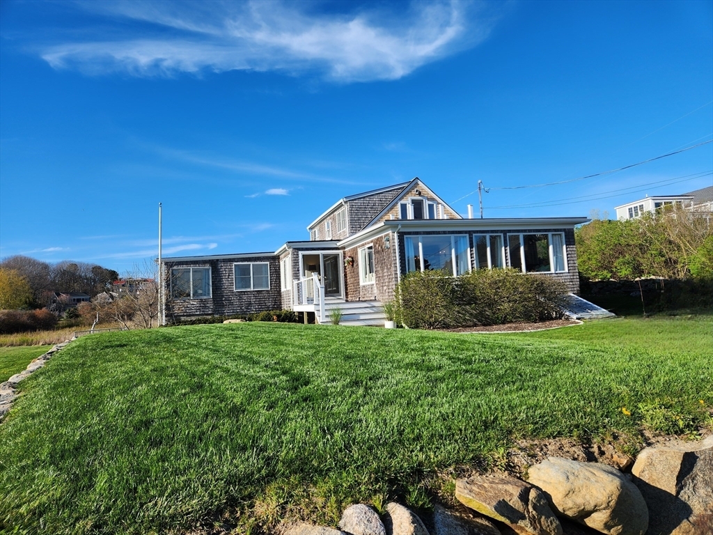 Property Photo:  80 Penzance Rd  MA 01966 