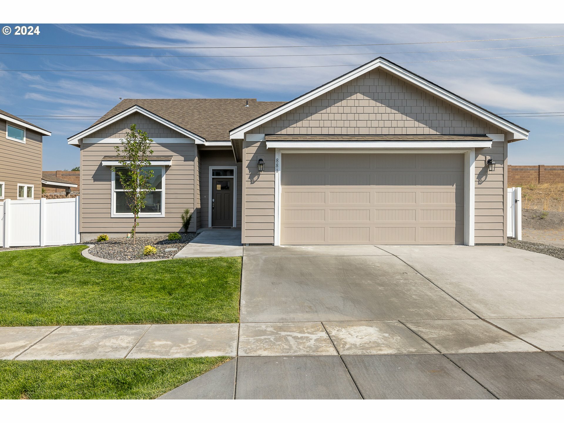 881 E Autumn Ave  Hermiston OR 97838 photo