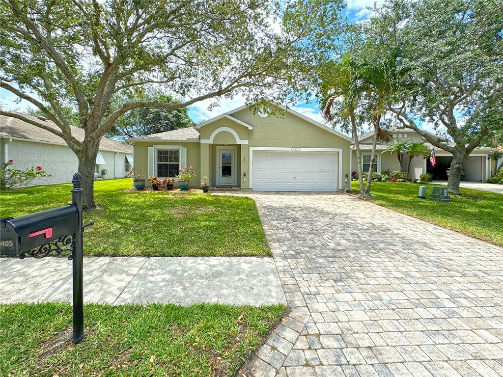 Property Photo:  1405 10th Manor  FL 32960 