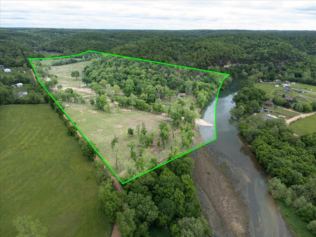 Property Photo:  2008 Skaggs Hollow Road  MO 64856 