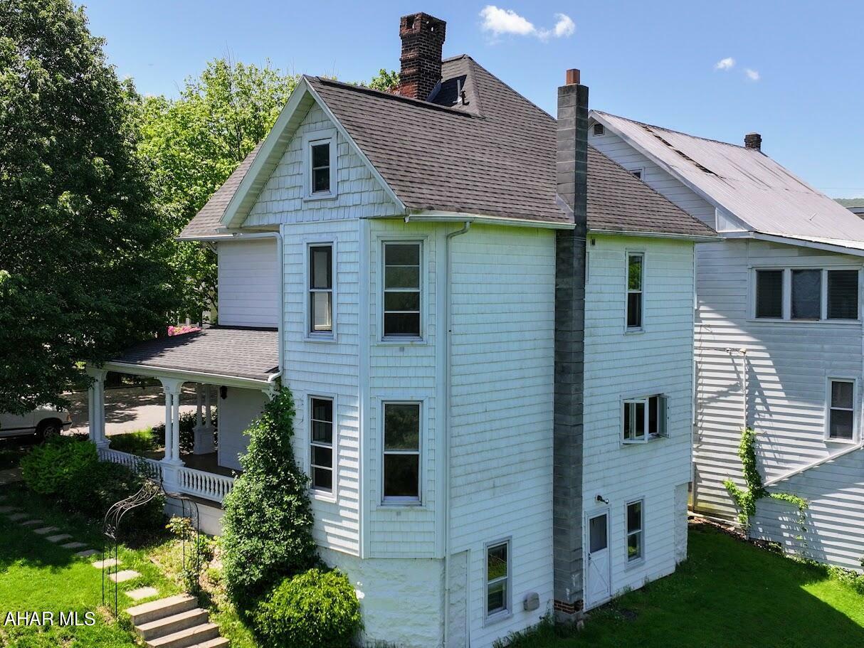 Property Photo:  810 Church St  PA 16678 