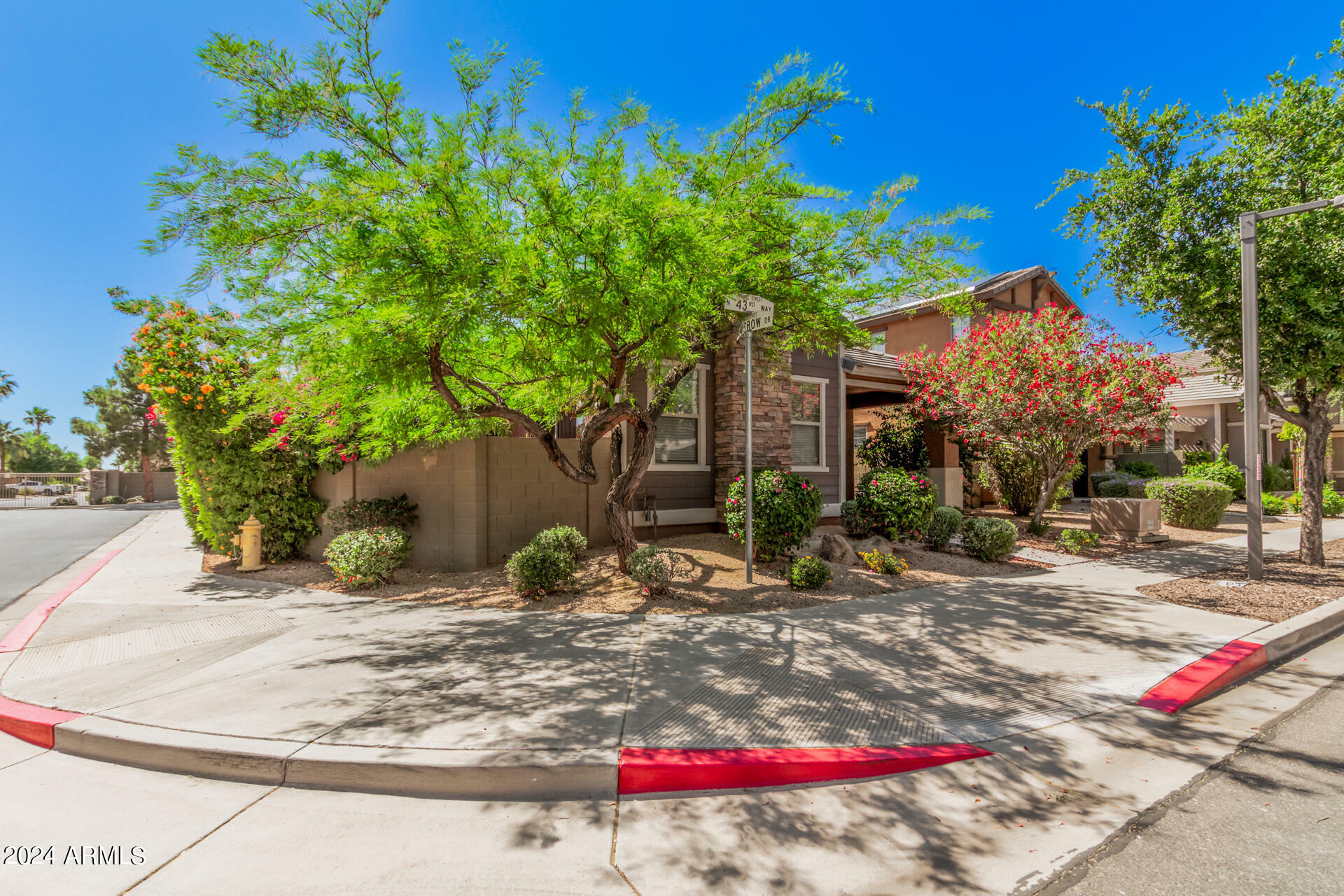 Property Photo:  18904 N 43rd Way  AZ 85050 