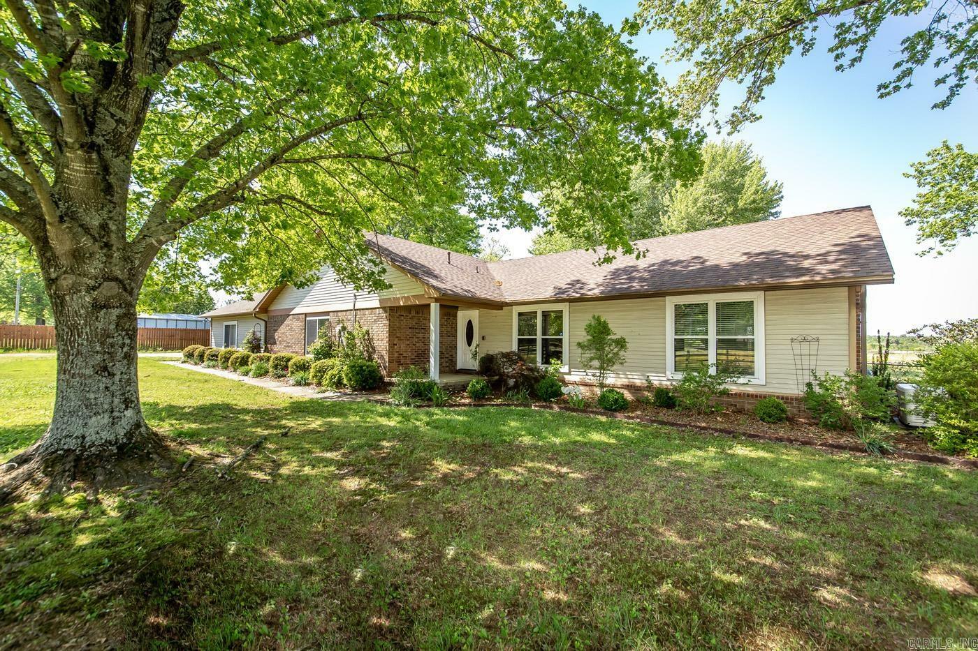 Property Photo:  1150 Racetrack Road  AR 72019 