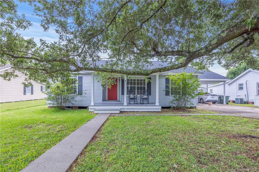 Property Photo:  327 W Lagrange Street  LA 70605 